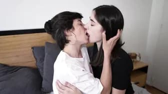 Lesbian teen attempt dick for the first time while GF watches! Will she join? - Amate